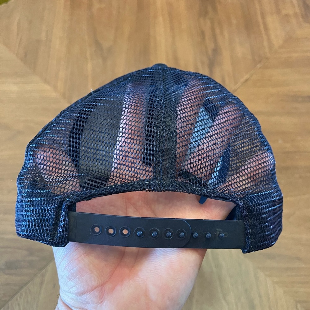 Vintage Boston Red Sox MLB Trucker SnapBack - Picture 4 of 4